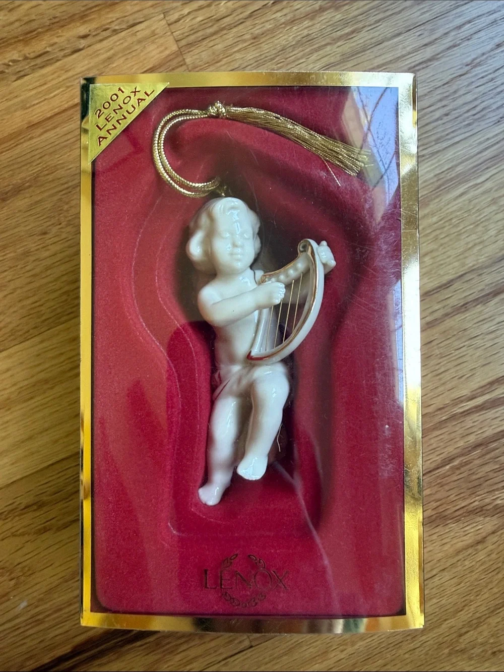 Lenox 2001 Annual Cherub Ornament golf accents new in box